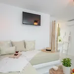Lejlighedshotel Maroussa 4*