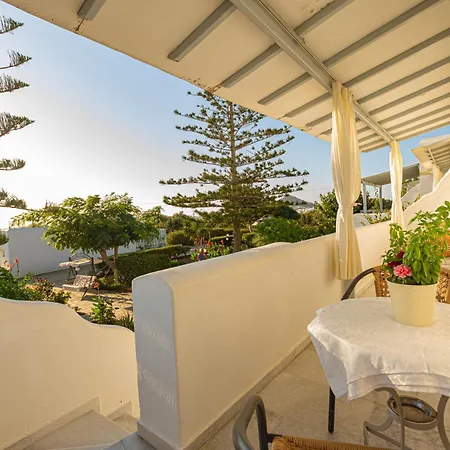 Aparthotel Maroussa