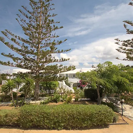 Aparthotel Maroussa