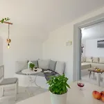 Maroussa Aparthotel