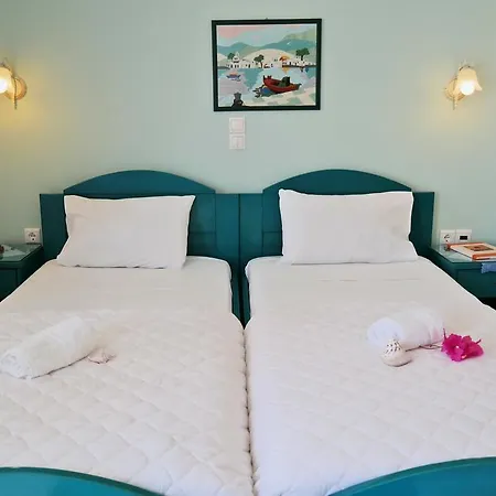 Ξενοδοχείο με διαμερίσματα Maroussa