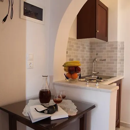 Maroussa Aparthotel 4*