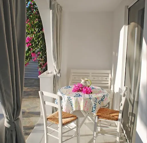 Aparthotel Maroussa 4*