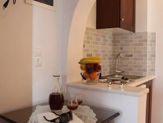 Maroussa Aparthotel 4*